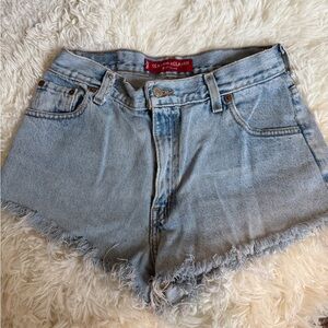 LEVI JEAN SHORTS- Classic Relaxed